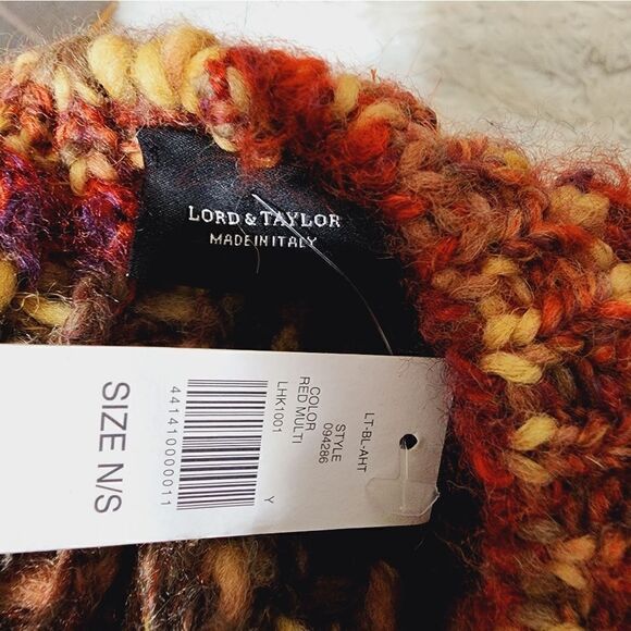 Lord & Taylor hat - Picture 2 of 8